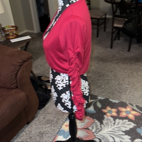 Fashion nova red crop top - Picture 5 of 5